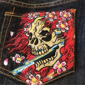Ed Hardy women’s dark wash jeans boot cut decorative pockets on back embroidered